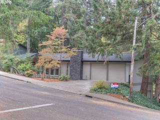 5310 Saratoga St, Eugene, OR 97405-4019