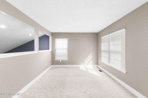 113 Almond Rd, East Freehold NJ 07728-4055 exterior