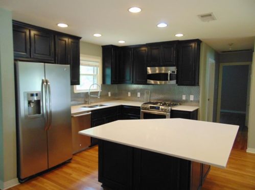 210 55th St, Austin TX  78751-1206 exterior