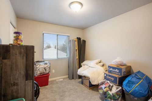 5677 Coddington Ln, Kalamazoo MI  49009-1788 exterior