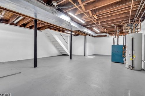 25 Morgan Ln, Bridgewater NJ 08807-3007 exterior