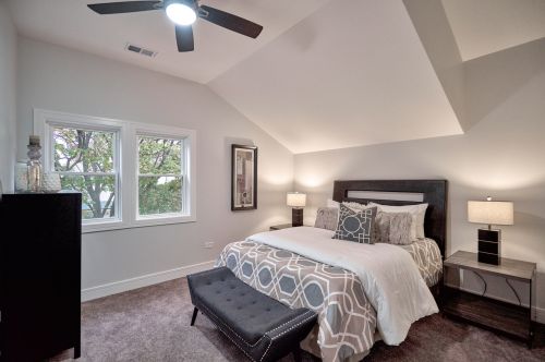 4436 Kilbourn Ave, Chicago IL  60630-4131 exterior