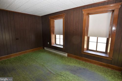 795 Abbottstown Pike, Hanover PA 17331-8235 exterior