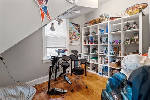 464 Artesian Ave, Chicago IL 60629-1210 exterior