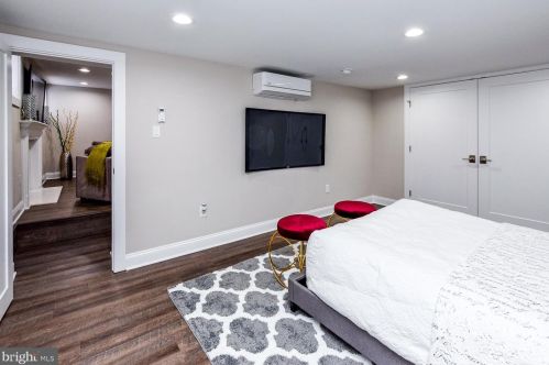 5200 New Hampshire Ave, Washington DC 20011-7920 exterior