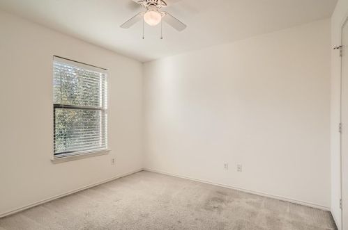 6600 Doyal Dr, Austin TX 78747-3902 exterior