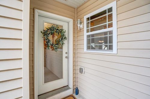 4019 Maple Grove Dr, Madison, WI 53719-5906