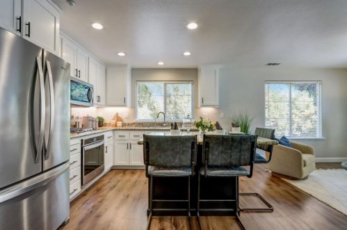 227 Vista Roma Way, San Jose CA 95136-4444 exterior