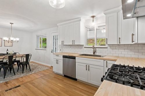 1909 Beulah Rd, Pittsburgh PA  15235-5006 exterior