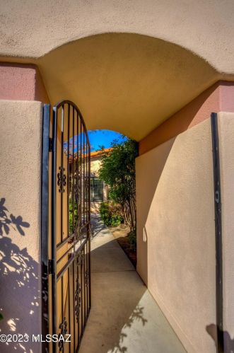 4539 Red Mesa Dr, Tucson AZ  85718-3562 exterior