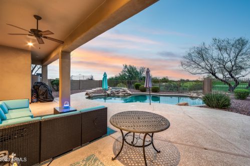 22034 55th St, Phoenix AZ  85054-7150 exterior