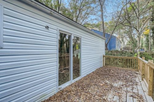 2126 Castlewood St, Atlanta GA  30344-1004 exterior