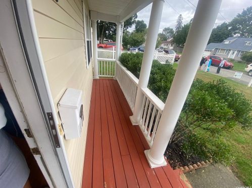 470 Irving St, Central Islip NY 11722-3718 exterior