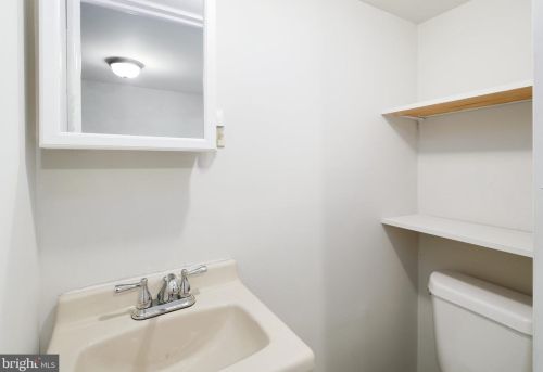 6037 Keystone St, Philadelphia PA 19135-4217 exterior