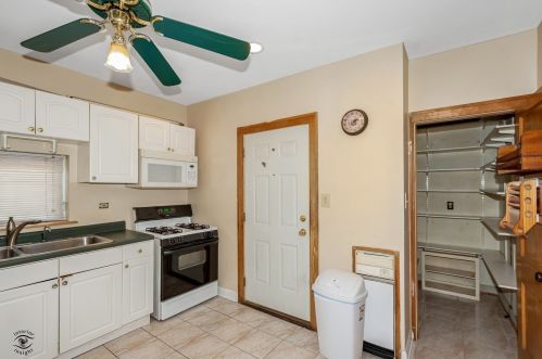 6228 Kedvale Ave, Chicago IL 60629-5127 exterior