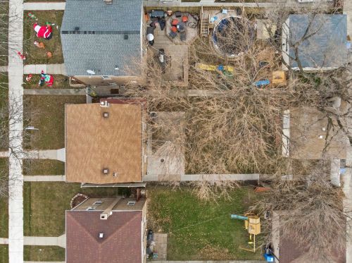 7339 Washtenaw Ave, Chicago IL 60645-1401 exterior