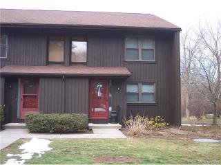 241 Natchaug Dr, Meriden, CT 06450-7426