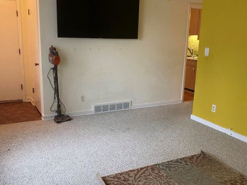 2933 Rochelle Ave, Milwaukee WI  53209-2624 exterior