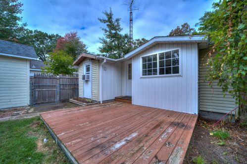 2509 Cutler Ave, Meskegon MI 49441-1275 exterior