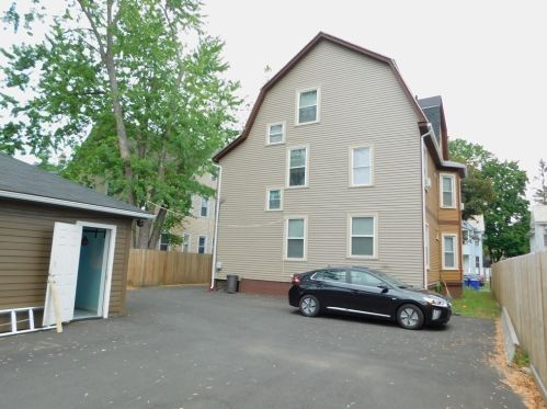 87 Euclid Ave, Springfield MA  01108-1725 exterior