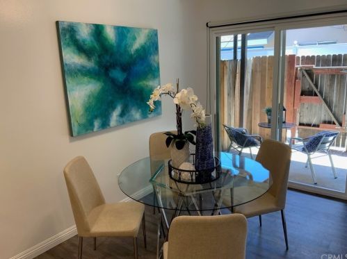 15561 Boleyn Cir, Tustin CA 92780-4215 exterior