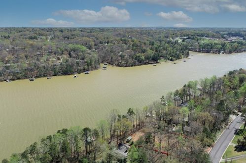 1398 Lakeshore Cir, Gainesville GA 30501-1500 exterior