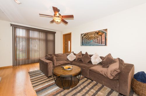 8236 Ainslie St, Chicago IL 60706-3067 exterior