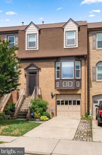 5946 Wescott Hills Way, Alexandria, VA 22315-4742