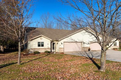 331 Hickory St, Duluth MN 55811-4814 exterior