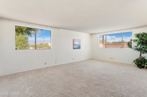 1401 Brown Ave, Tucson AZ 85710-3174 exterior