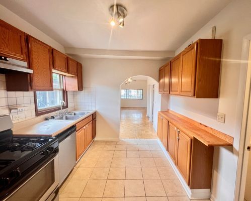 1831 Spaulding Ave, Chicago IL 60624-1536 exterior