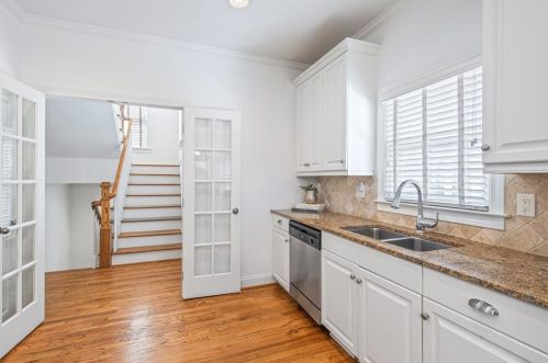 1371 Edmund Ct, Atlanta GA  30306-2236 exterior