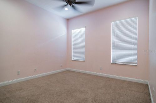 8028 Hampton Lake Dr, Tampa FL  33647-3558 exterior