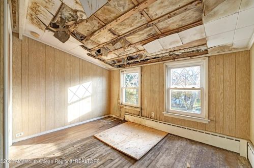 302 4 Ave, Belmar NJ 07719-2155 exterior