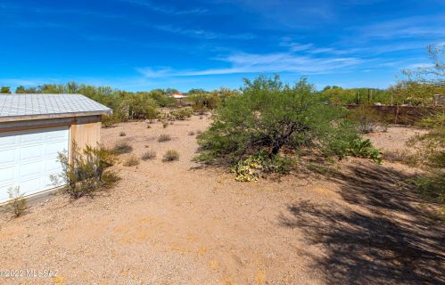 4105 Hogan Dr, Tucson AZ 85735-1809 exterior