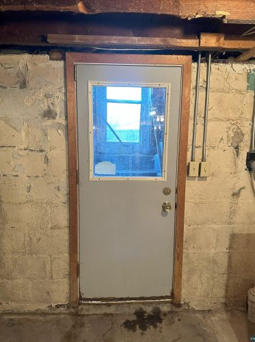 2410 9th St, Duluth MN 55806-2518 exterior