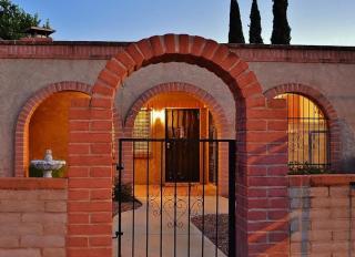 1046 Easy St, Tucson, AZ 85719-1308