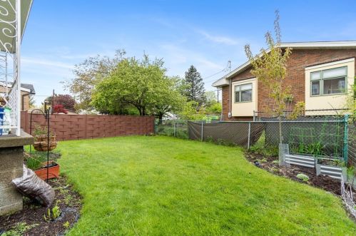 7205 Mcclure Ave, Pittsburgh PA  15218-2307 exterior