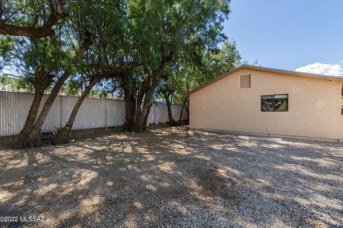 507 Cherokee, Tucson AZ 85745-2317 exterior