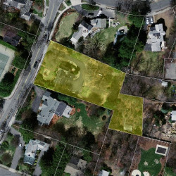 422 Chestnut St, Newton MA 02468-1006 aerial view