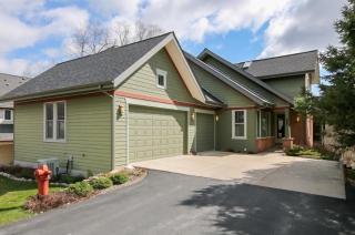 3023 Old Creek Rd, Madison, WI 53562-1856