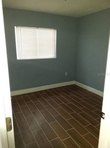 1523 Amaros Ave, Orlando FL 32811-4164 exterior