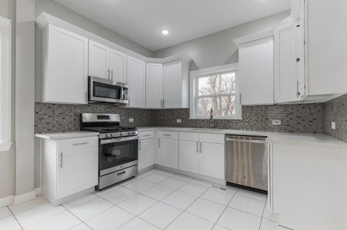 25 118th Pl, Chicago IL 60628-5801 exterior