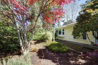 13710 30th Ave, Seattle WA  98125-3510 exterior