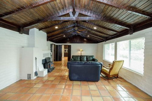 1267 Canal Dr, Turlock CA  95380-4159 exterior