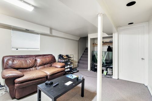 2147 Shakespeare Ave, Chicago IL 60647-3217 exterior