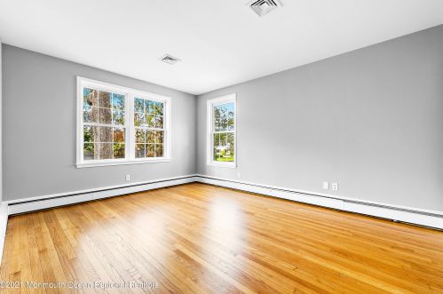 2278 Burroughs Ave, Northfield NJ 08225-1063 exterior