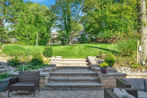 36 Aspen Rd, Town Center NJ 07052-1201 exterior