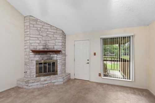 2012 Crystal Shr Dr, Austin TX 78728-5446 exterior