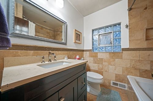 2230 Kenneth Ave, Chicago IL 60652-3531 exterior